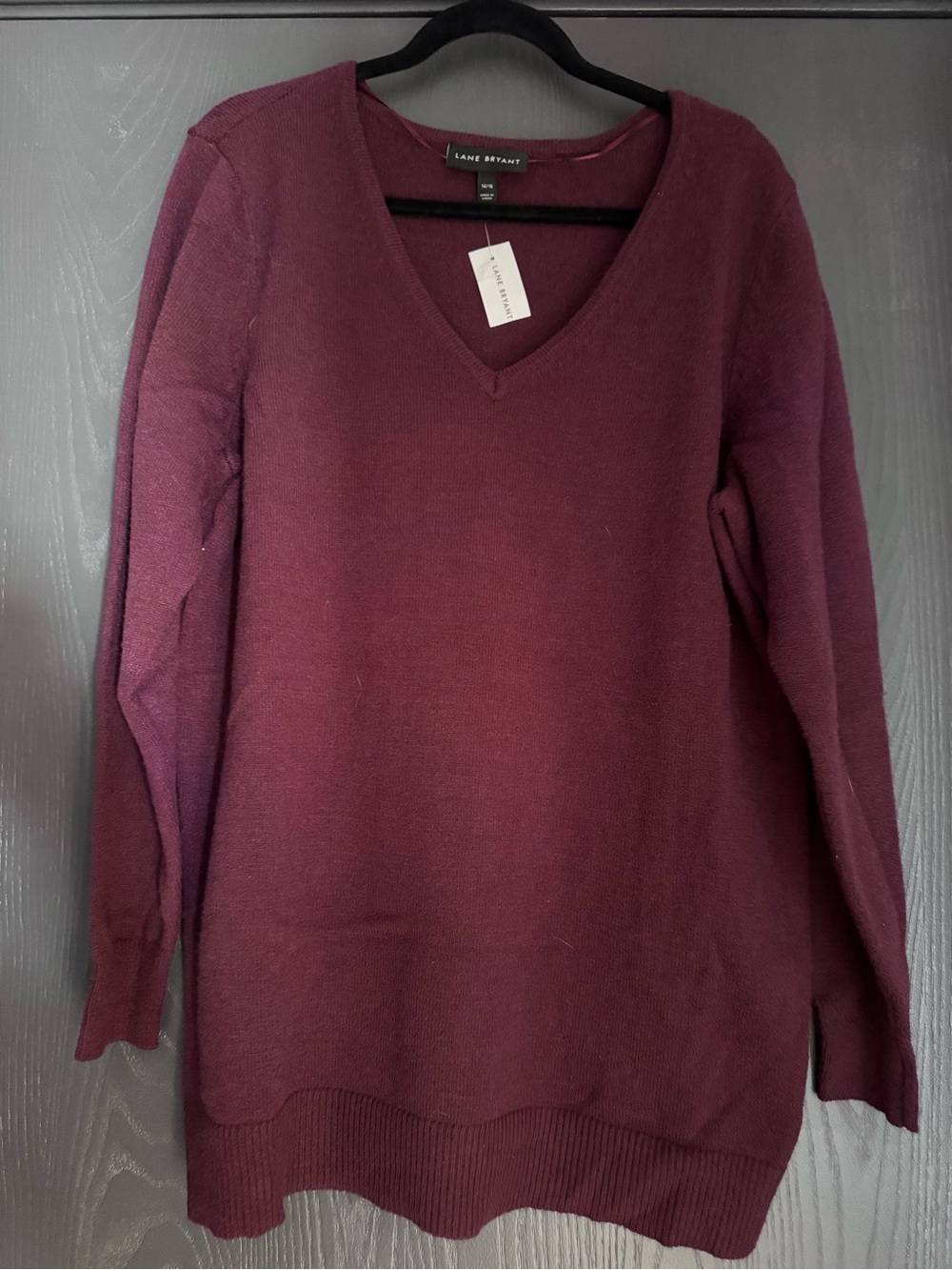 NWT Lane Bryant Women's V-Neck Sweater - 14/16 rich plum color